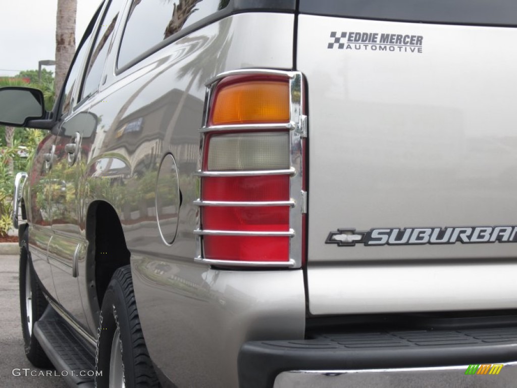 2001 Suburban 1500 LT - Light Pewter Metallic / Light Gray/Neutral photo #18