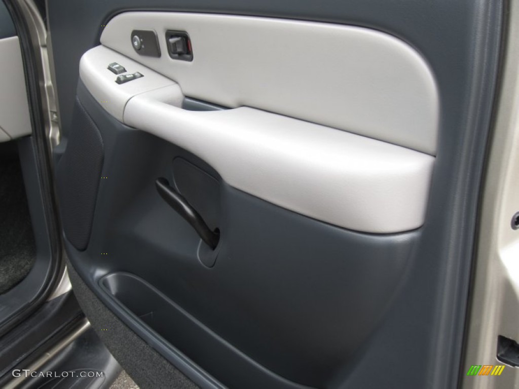 2001 Suburban 1500 LT - Light Pewter Metallic / Light Gray/Neutral photo #32