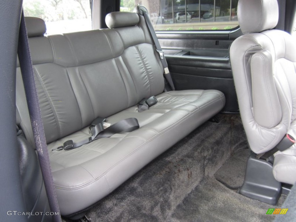 2001 Suburban 1500 LT - Light Pewter Metallic / Light Gray/Neutral photo #34