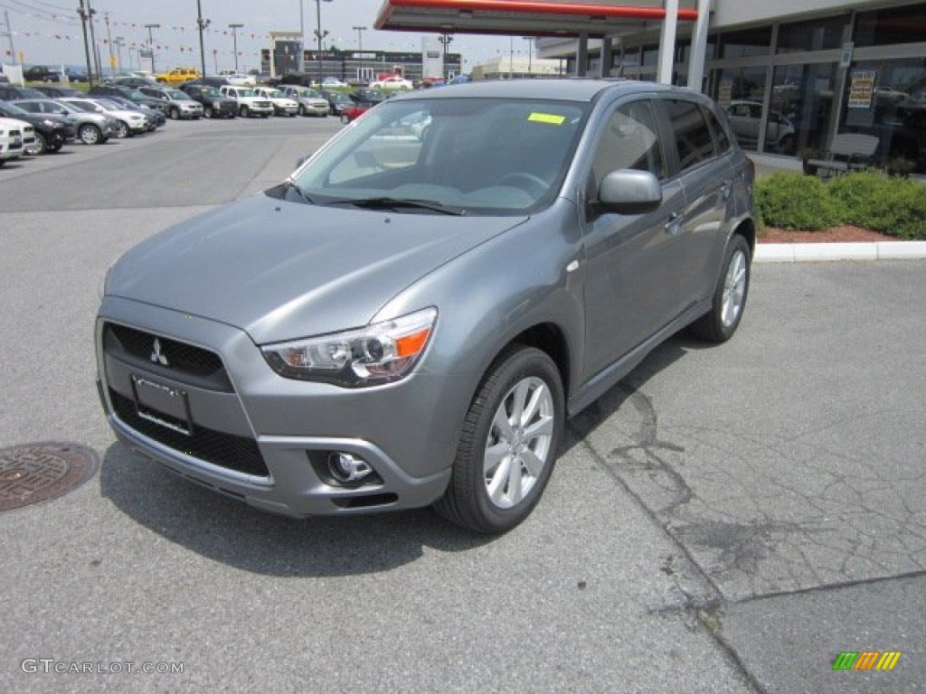 Mercury Gray Pearl Mitsubishi Outlander Sport