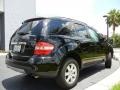 Black - ML 350 4Matic Photo No. 6