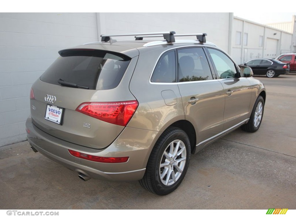 2009 Q5 3.2 Premium quattro - Dakar Beige Metallic / Cardamom Beige photo #3