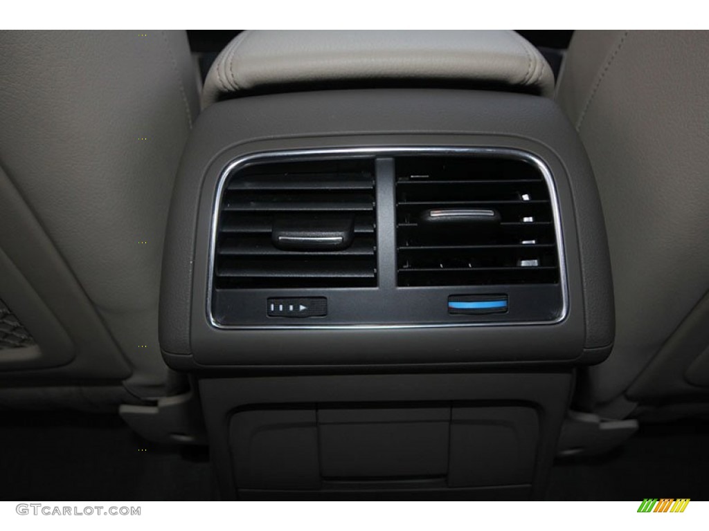 2009 Q5 3.2 Premium quattro - Dakar Beige Metallic / Cardamom Beige photo #19
