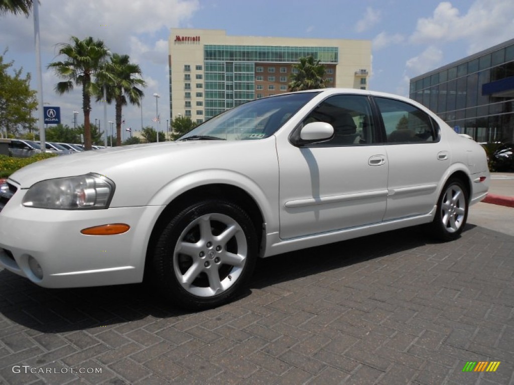 2002 Maxima SE - Glacier White Pearl / Black photo #3