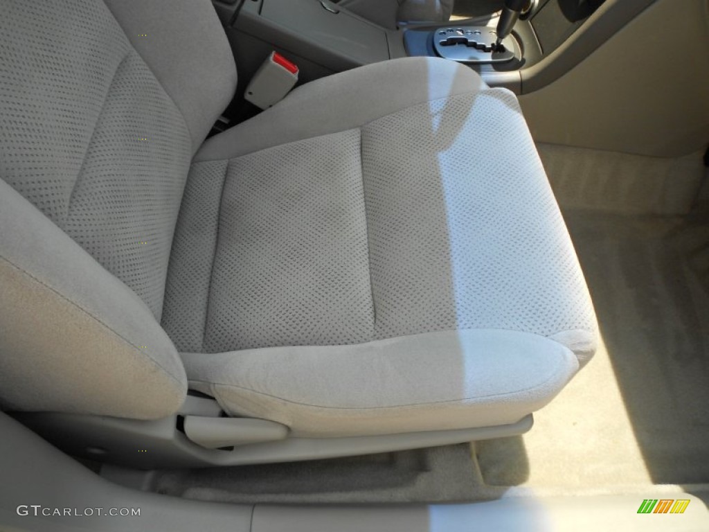 2002 Maxima SE - Glacier White Pearl / Black photo #17