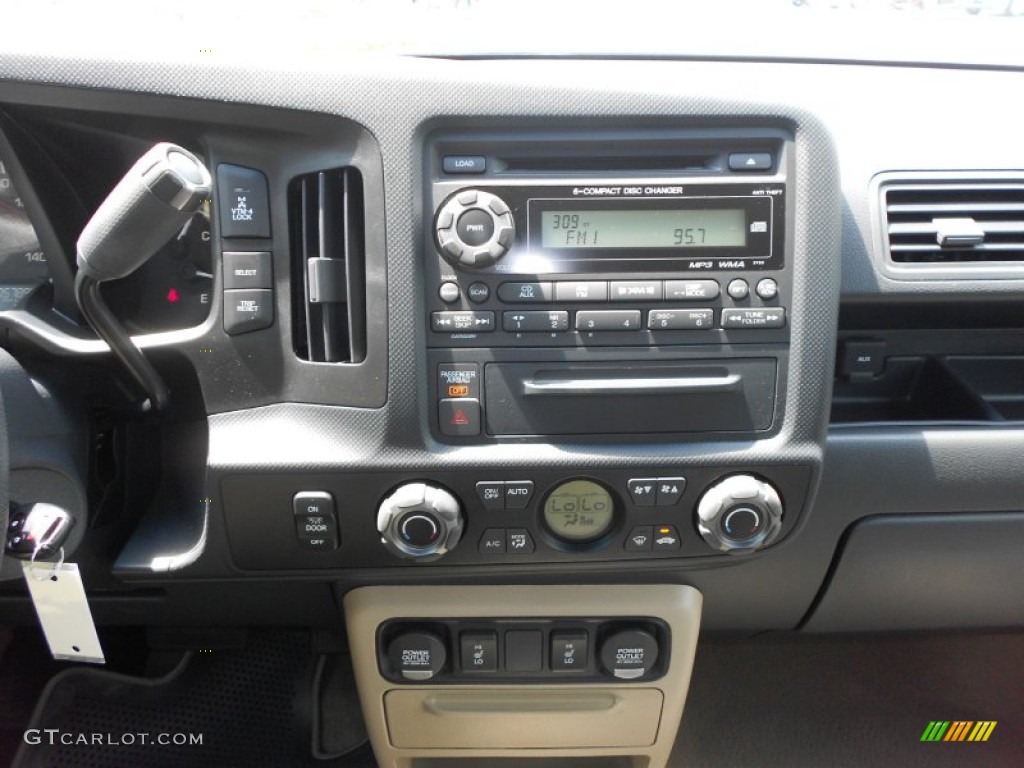 2009 Ridgeline RTL - Nighthawk Black Pearl / Beige photo #21