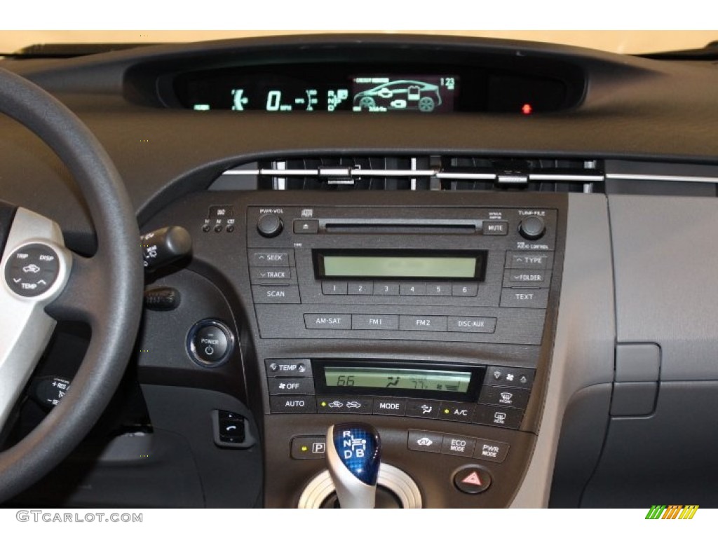 2011 Toyota Prius Hybrid II Controls Photo #66450297