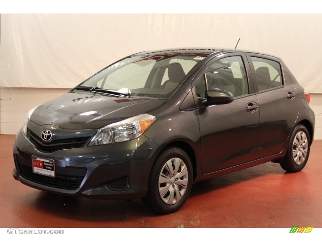 2012 Toyota Yaris LE 5 Door Exterior Photos