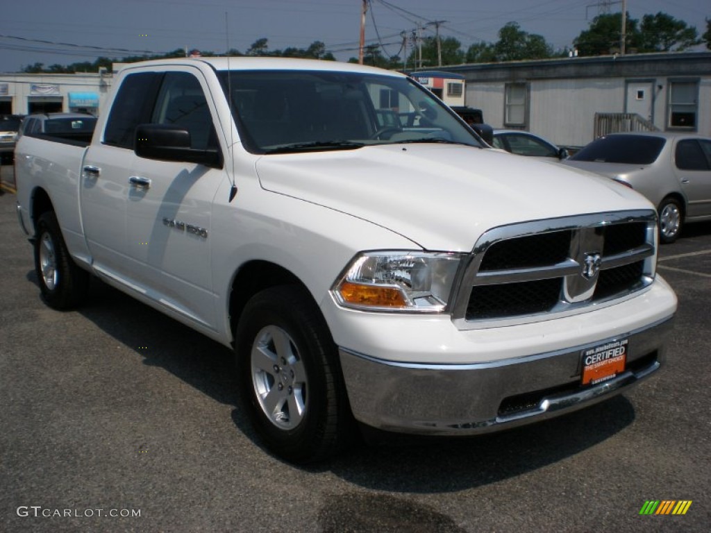 2011 Ram 1500 SLT Quad Cab 4x4 - Bright White / Dark Slate Gray/Medium Graystone photo #4