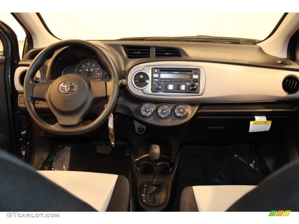 2012 Toyota Yaris LE 5 Door Dashboard Photos