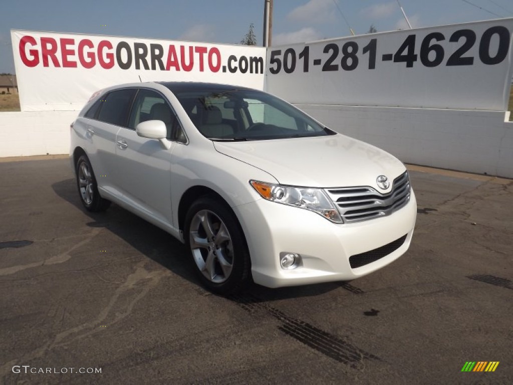 Blizzard White Pearl Toyota Venza