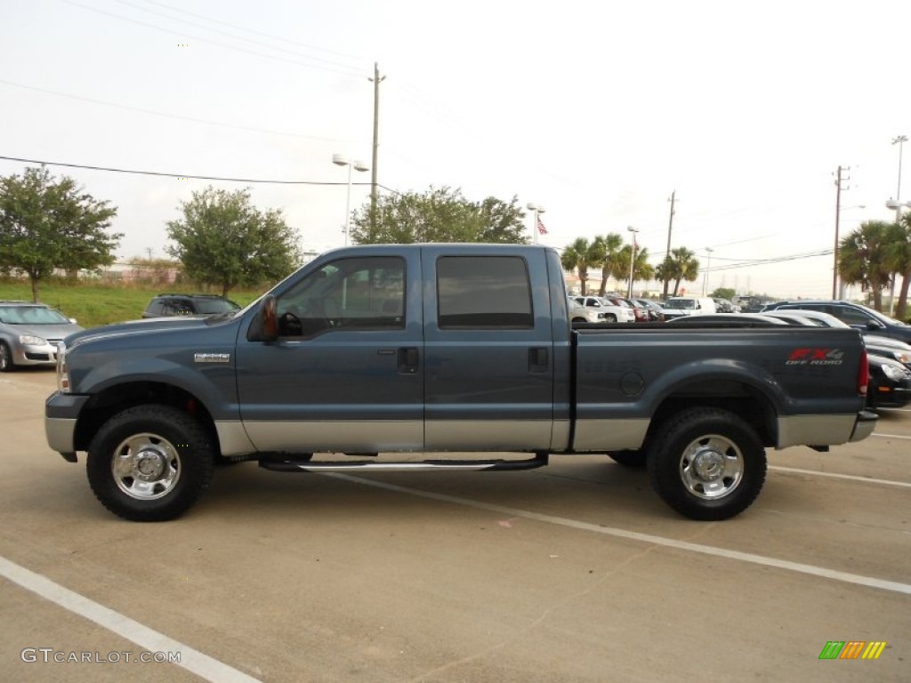 2006 F250 Super Duty FX4 Crew Cab 4x4 - Medium Wedgewood Blue Metallic / Medium Flint photo #4