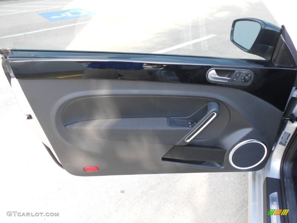2012 Volkswagen Beetle Turbo Black/Blue Door Panel Photo #66456078