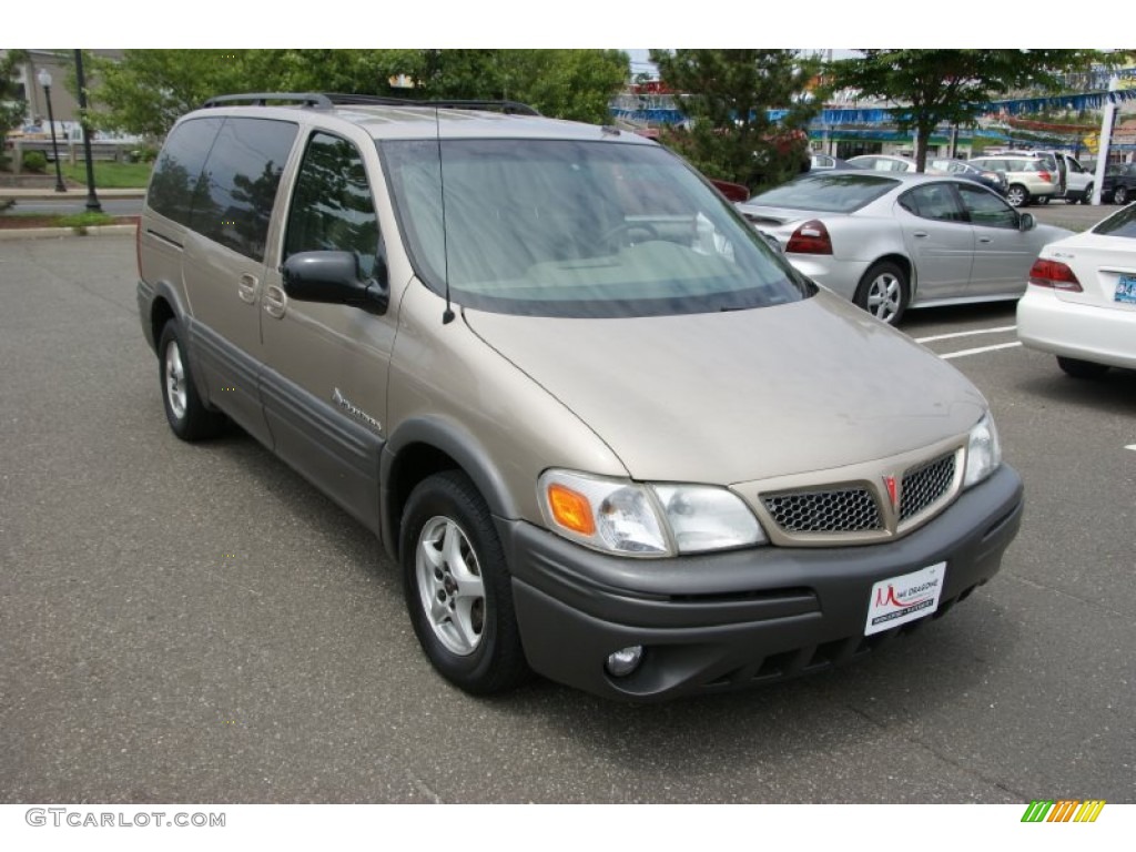 2003 Montana  - Light Taupe Metallic / Taupe photo #3