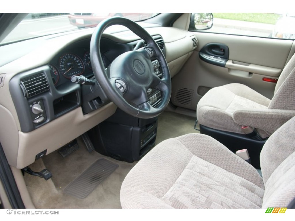 2003 Montana  - Light Taupe Metallic / Taupe photo #10