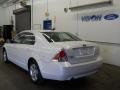 White Suede - Fusion SE V6 Photo No. 3