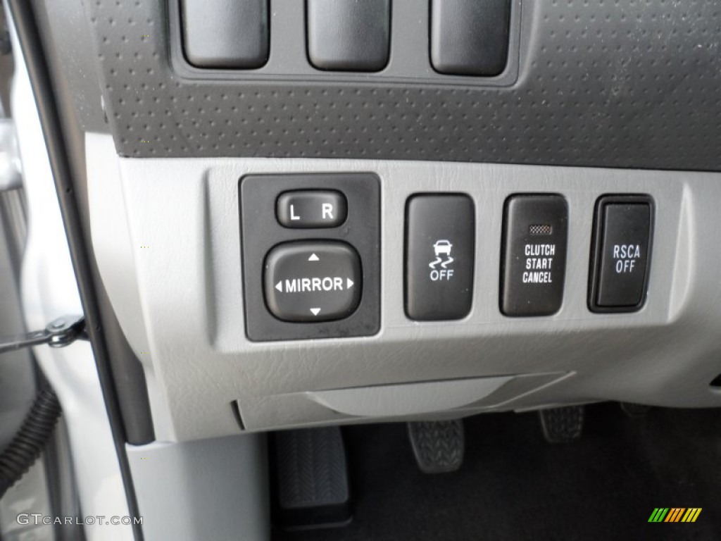 2012 Toyota Tacoma Access Cab 4x4 Controls Photos