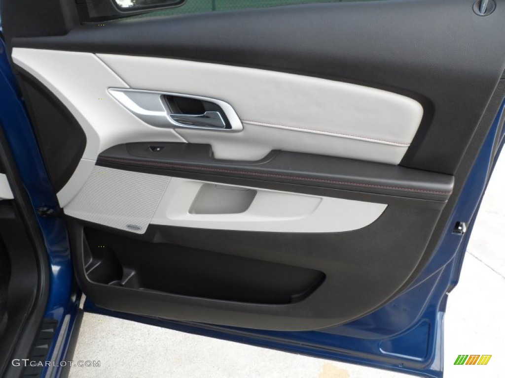 2010 GMC Terrain SLE Light Titanium Door Panel Photo #66462126