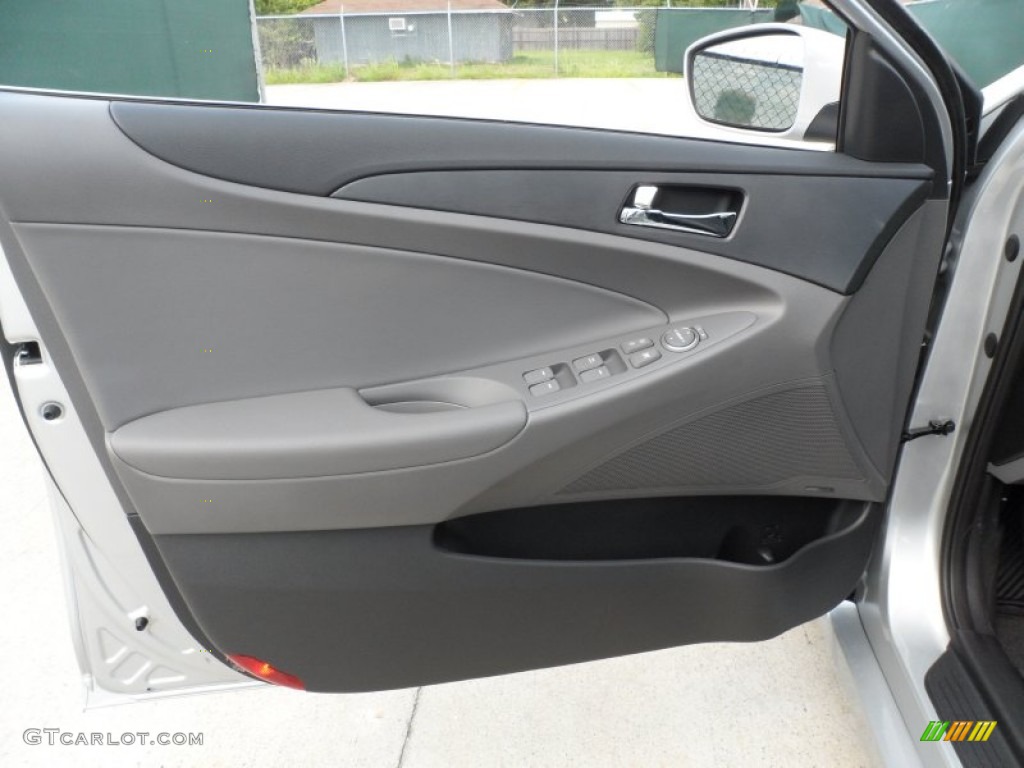 2013 Hyundai Sonata SE 2.0T Gray Door Panel Photo #66465342