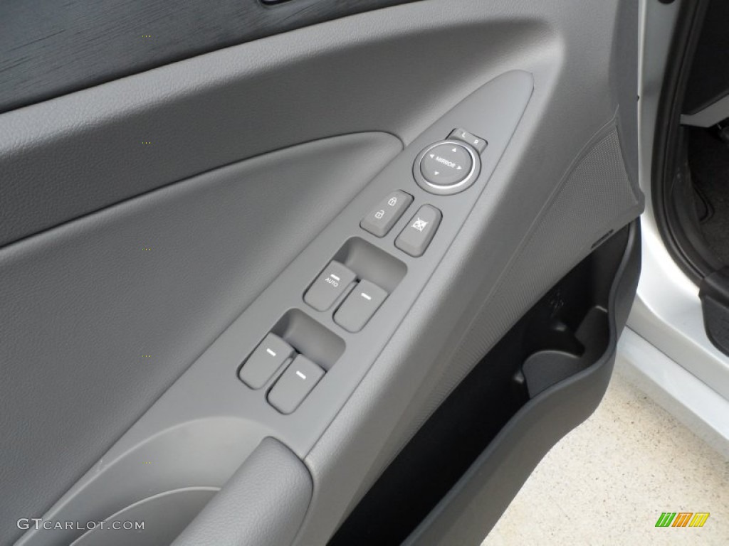 2013 Hyundai Sonata SE 2.0T Controls Photo #66465348