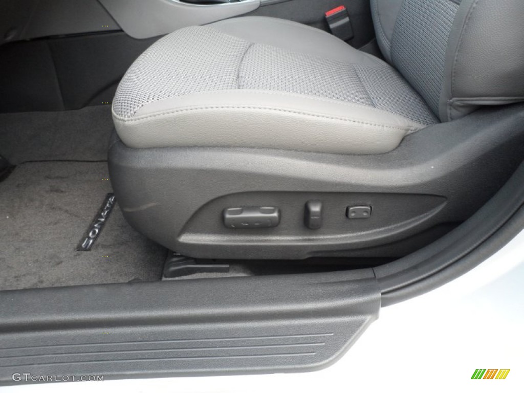 2013 Hyundai Sonata SE 2.0T Front Seat Photo #66465360