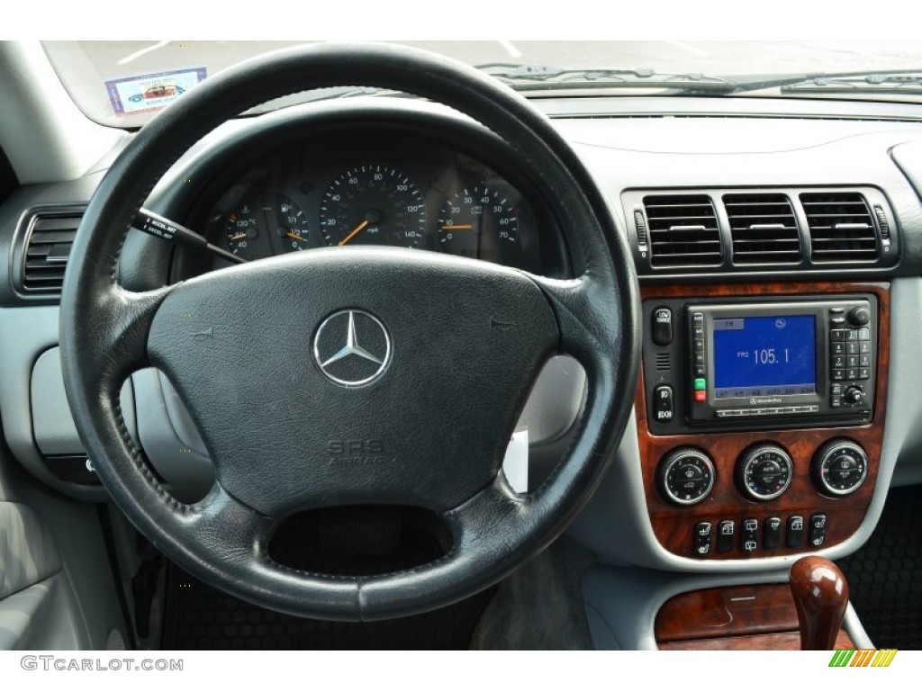 2003 Mercedes-Benz ML 500 4Matic Steering Wheel Photos