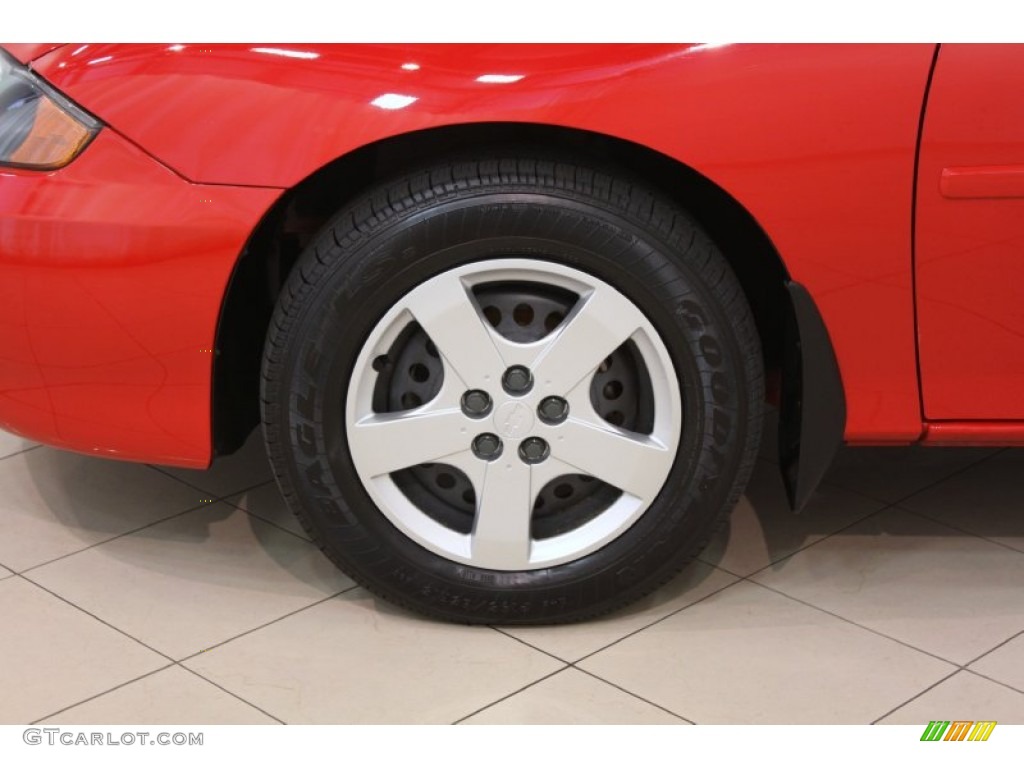 2004 Cavalier LS Coupe - Victory Red / Neutral photo #16
