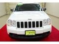 Stone White - Grand Cherokee Laredo Photo No. 2