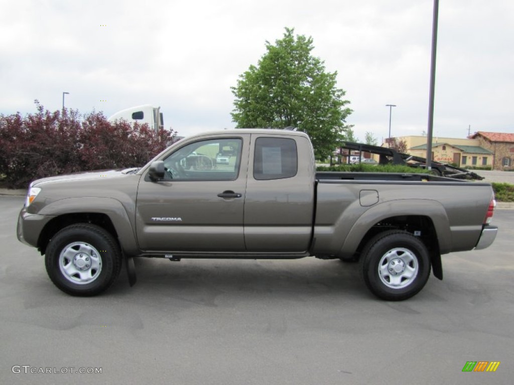 2012 Tacoma SR5 Access Cab 4x4 - Pyrite Mica / Graphite photo #4