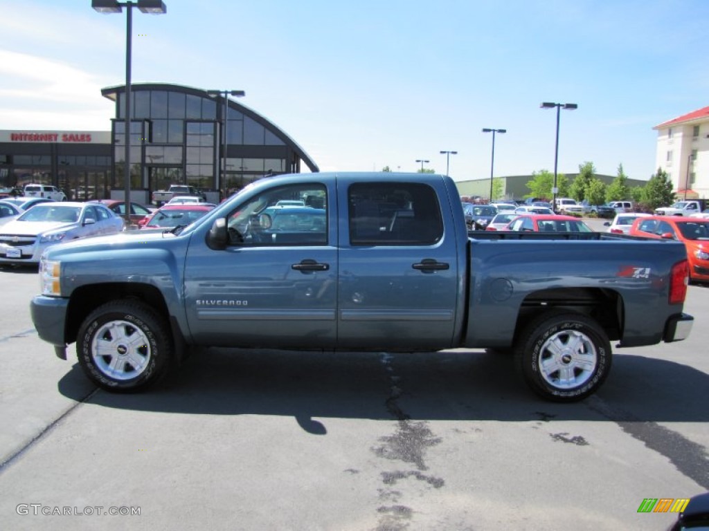 2009 Silverado 1500 LT Z71 Crew Cab 4x4 - Blue Granite Metallic / Ebony photo #4