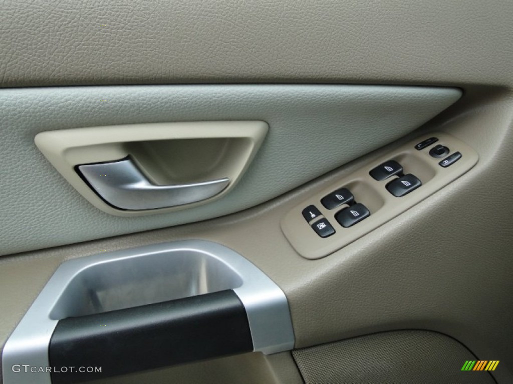 2007 Volvo XC90 V8 AWD Controls Photo #66478727