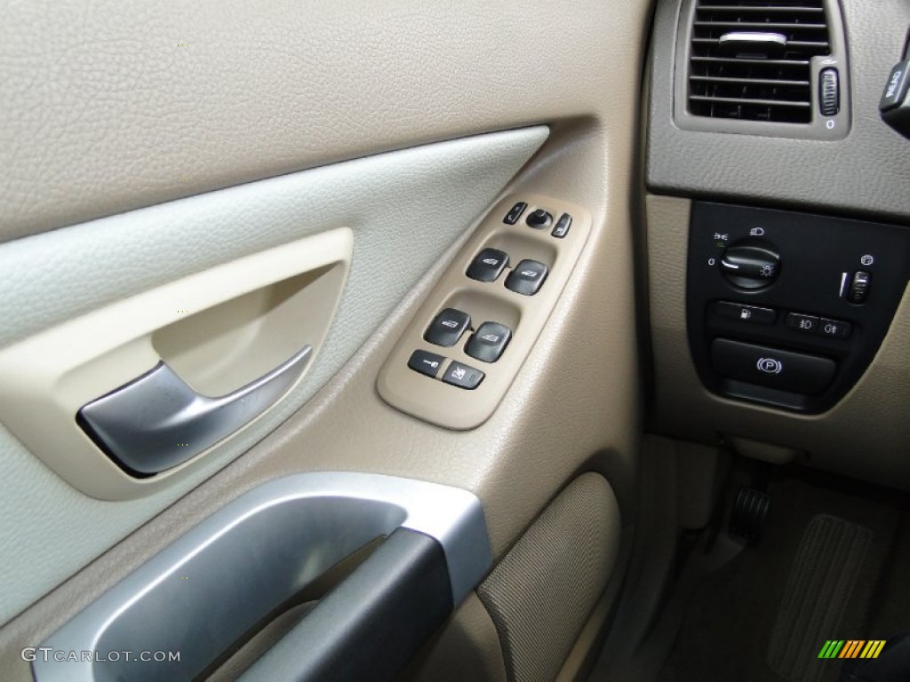 2007 Volvo XC90 V8 AWD Controls Photo #66478730