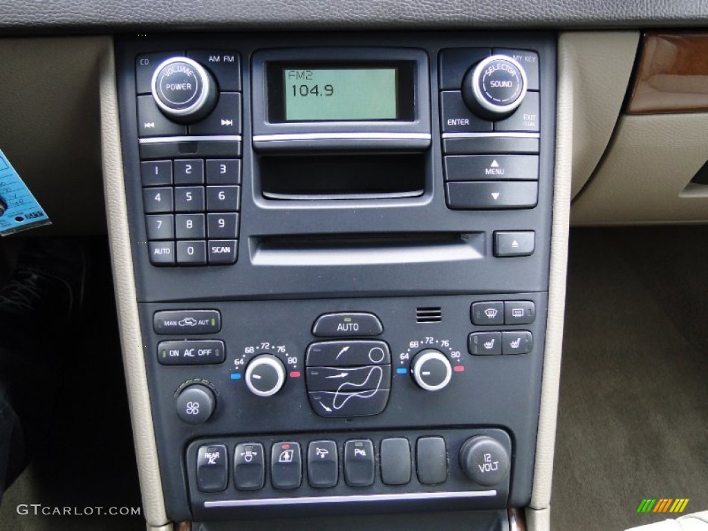 2007 Volvo XC90 V8 AWD Controls Photo #66478748