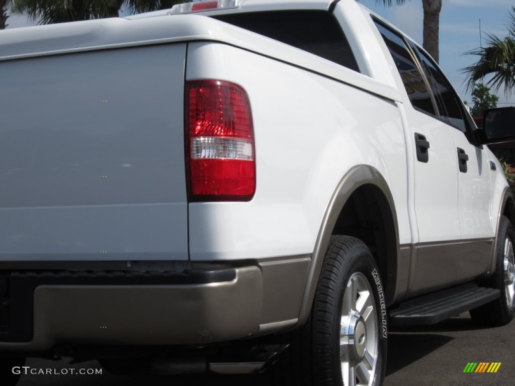 2004 F150 Lariat SuperCrew - Oxford White / Tan photo #17