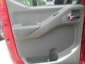 Red Alert - Frontier SE Crew Cab Photo No. 12