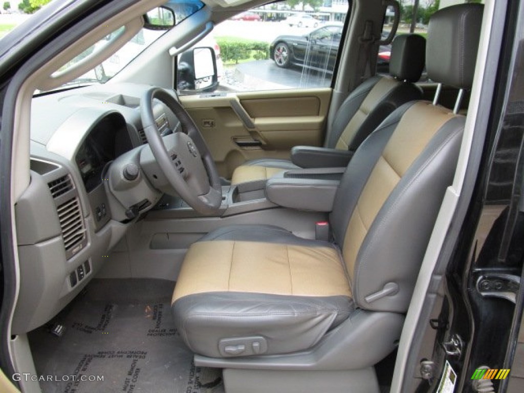 Sand/Steel Interior 2004 Nissan Titan LE Crew Cab 4x4 Photo #66484179