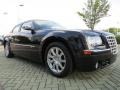 Brilliant Black - 300 C HEMI Photo No. 7