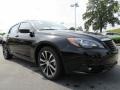 Black - 200 S Sedan Photo No. 4
