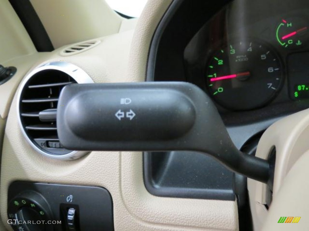 2006 Ford Freestyle SEL AWD Controls Photo #66494652