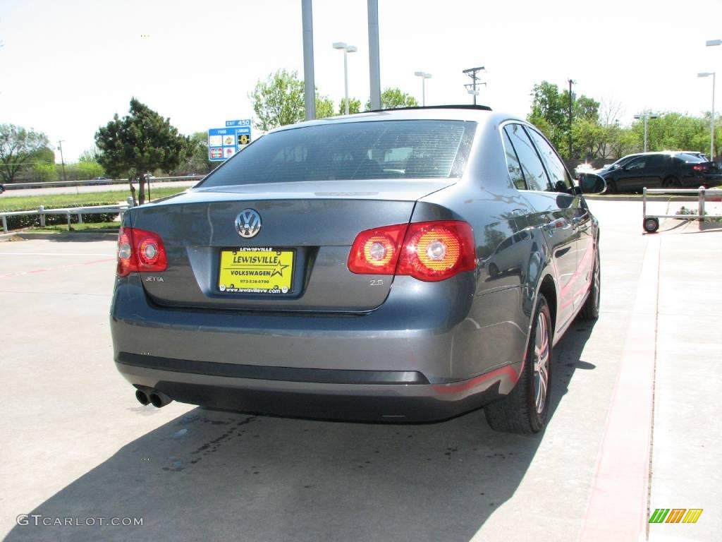 2005 Jetta 2.5 Sedan - Platinum Grey Metallic / Grey photo #4