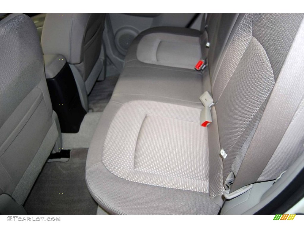 2011 Rogue SV AWD - Pearl White / Gray photo #14