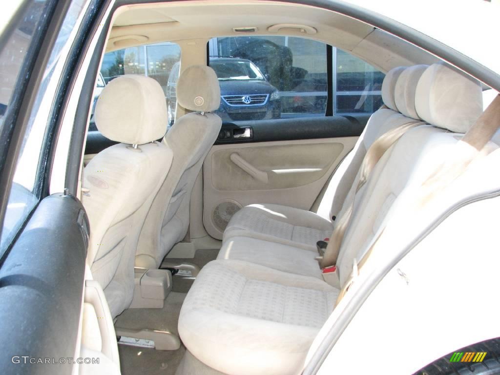 2004 Jetta GLS Sedan - Campanella White / Beige photo #12