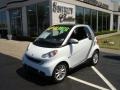 Crystal White - fortwo passion coupe Photo No. 1