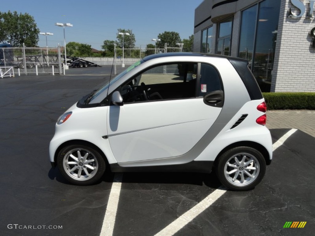 Crystal White 2010 Smart fortwo passion coupe Exterior Photo #66500166