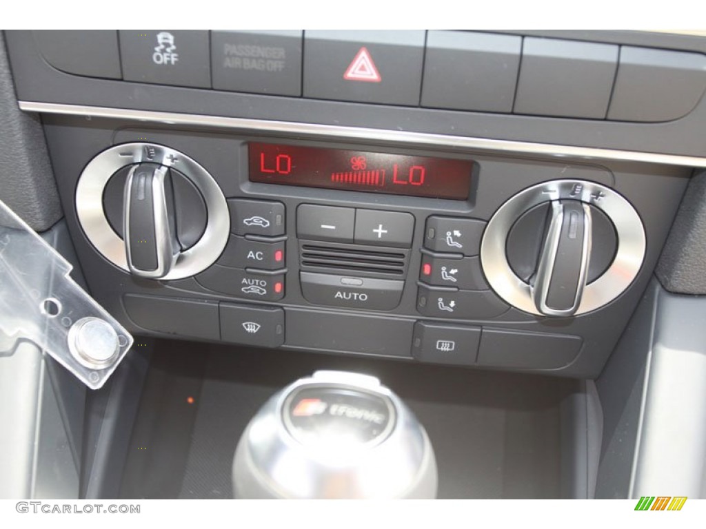 2012 Audi A3 2.0T quattro Controls Photo #66500622