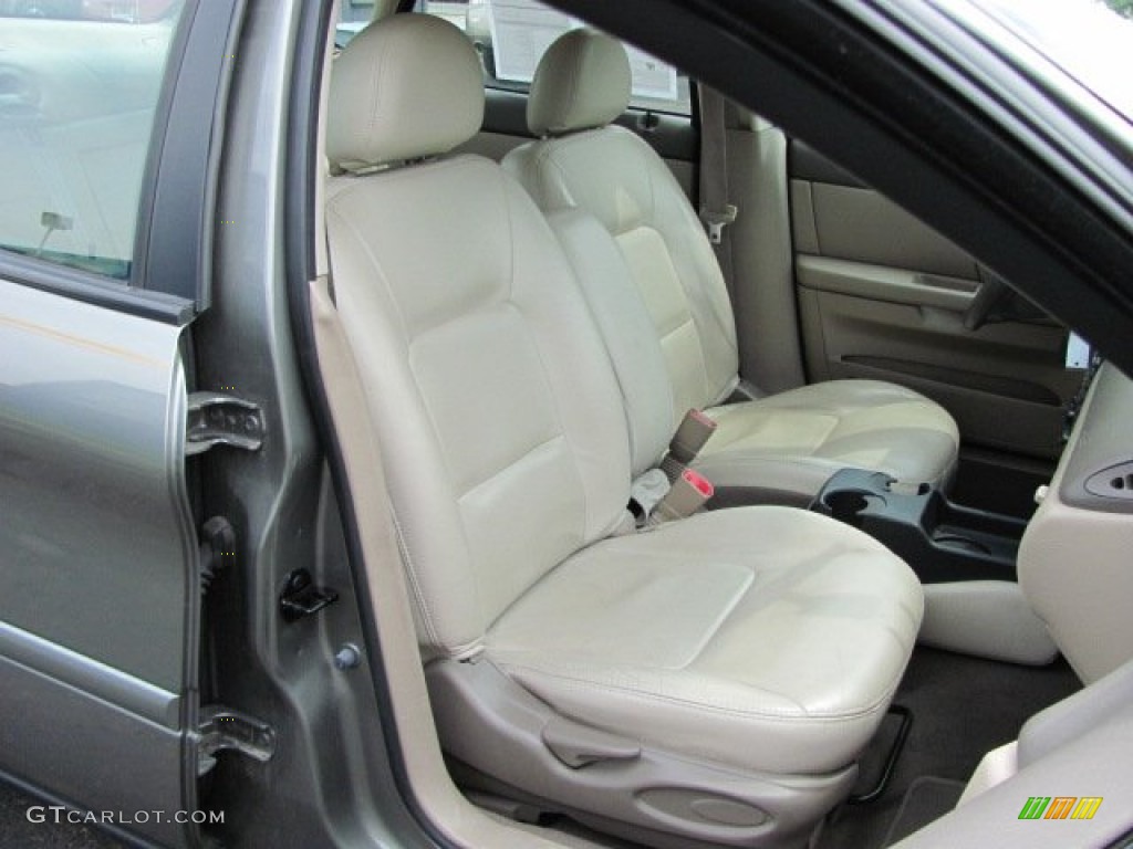 2002 Ford Taurus SES Front Seat Photos
