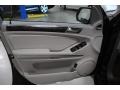 Obsidian Black Metallic - ML 350 4Matic Photo No. 10