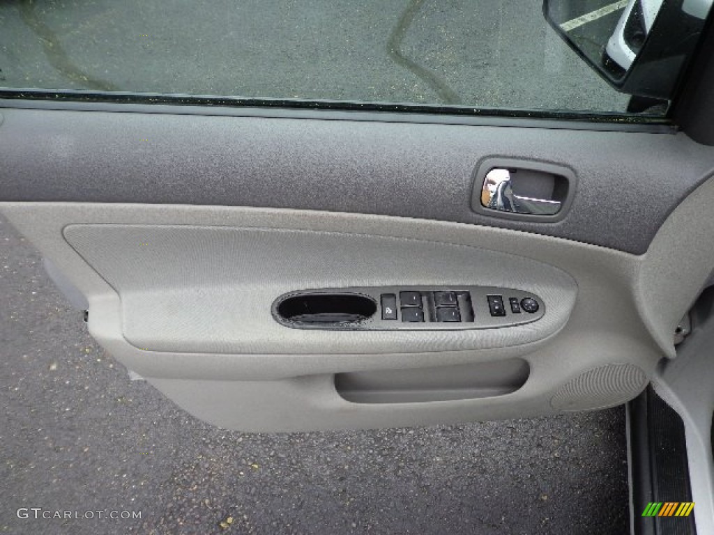 2006 Cobalt LT Sedan - Ultra Silver Metallic / Gray photo #14
