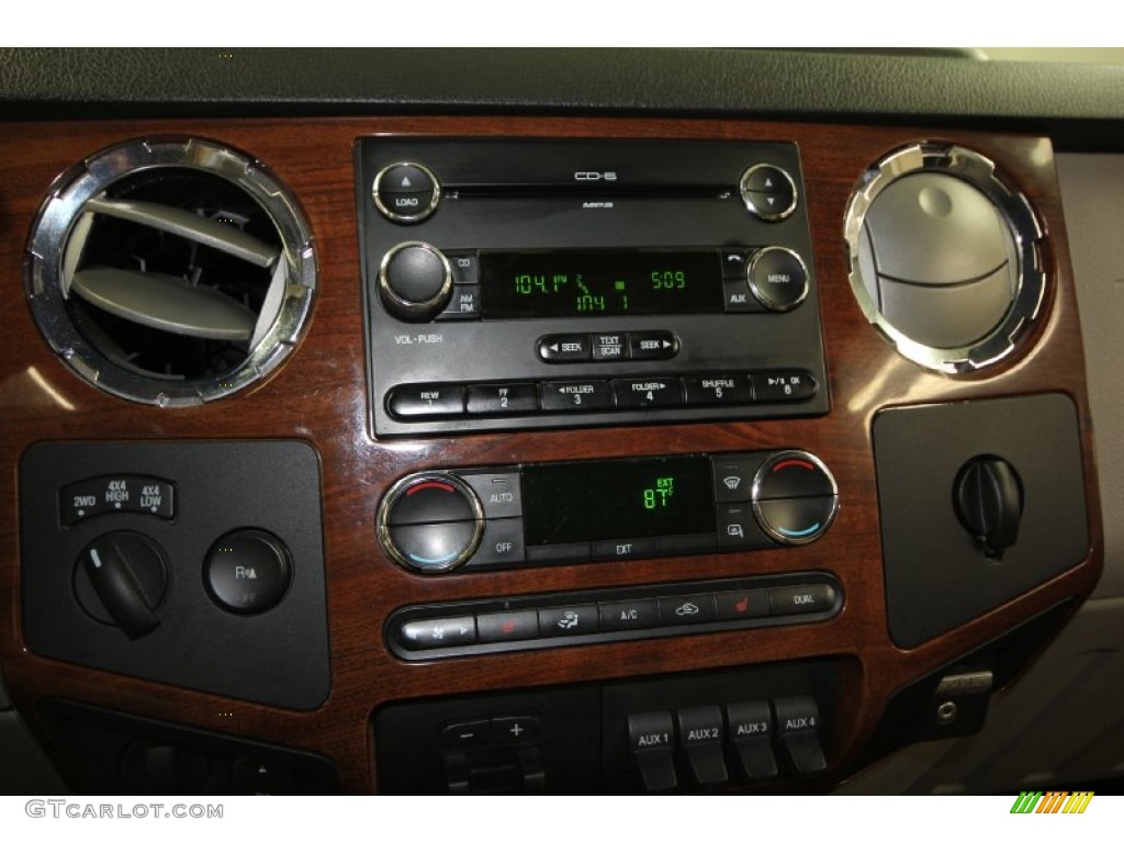 2009 Ford F250 Super Duty Cabelas Edition Crew Cab 4x4 Controls Photo #66503808