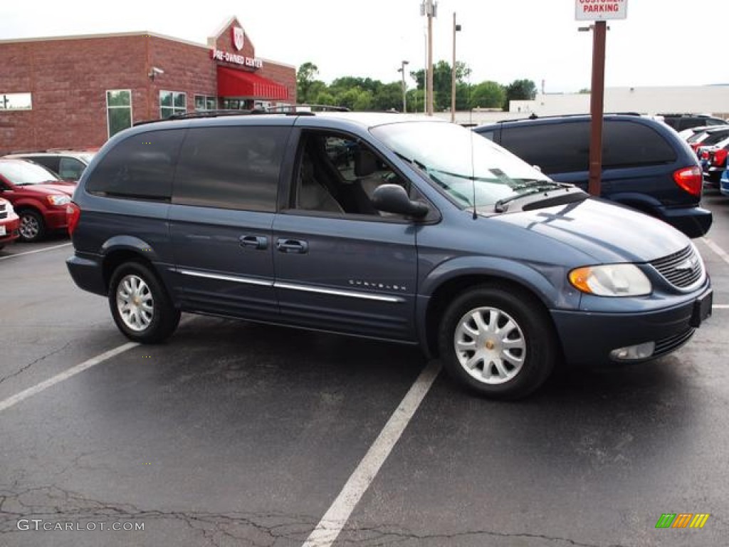 2001 Town & Country LXi - Steel Blue Pearl / Taupe photo #2